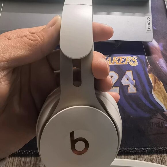 Beats Solo Pro Wireless Bluetooth Headphones Active Noise Cancellation Magic - Picture 9 of 9